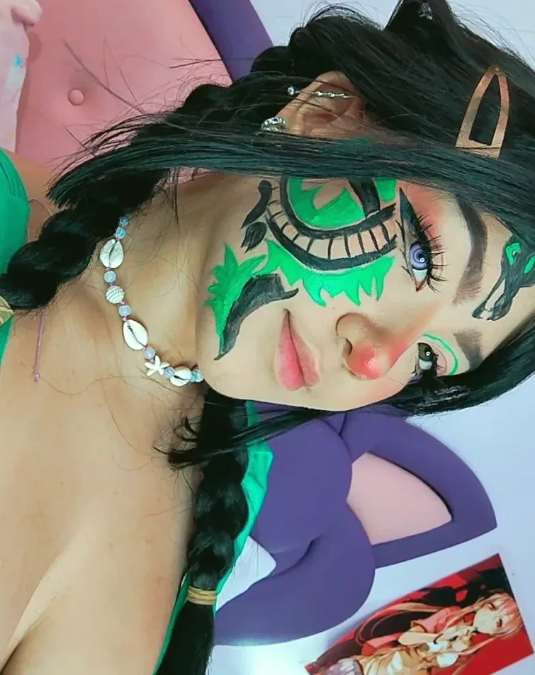 Chiara, 25