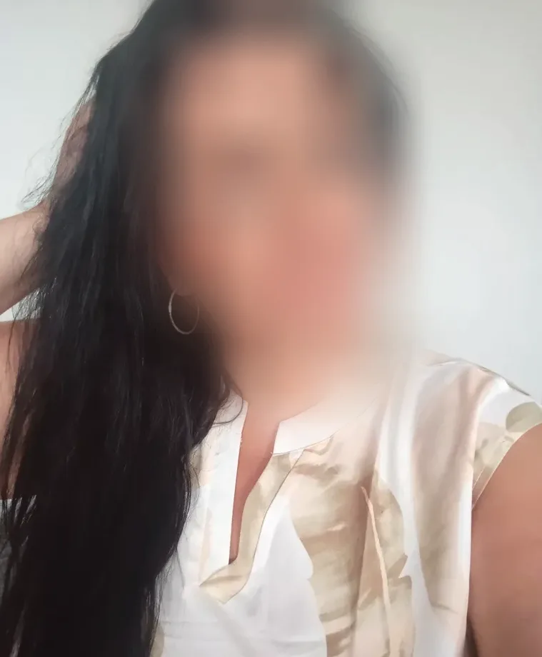Pauline, 38