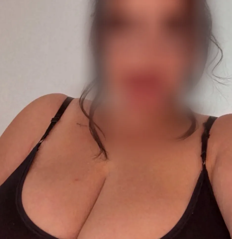 Ramona, 24